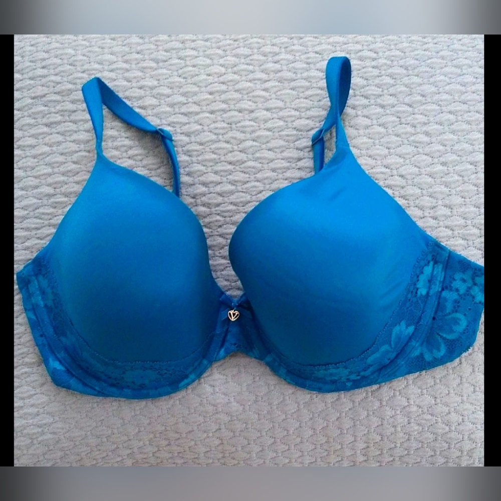 V.S Lace Trim Bra@size 34DD